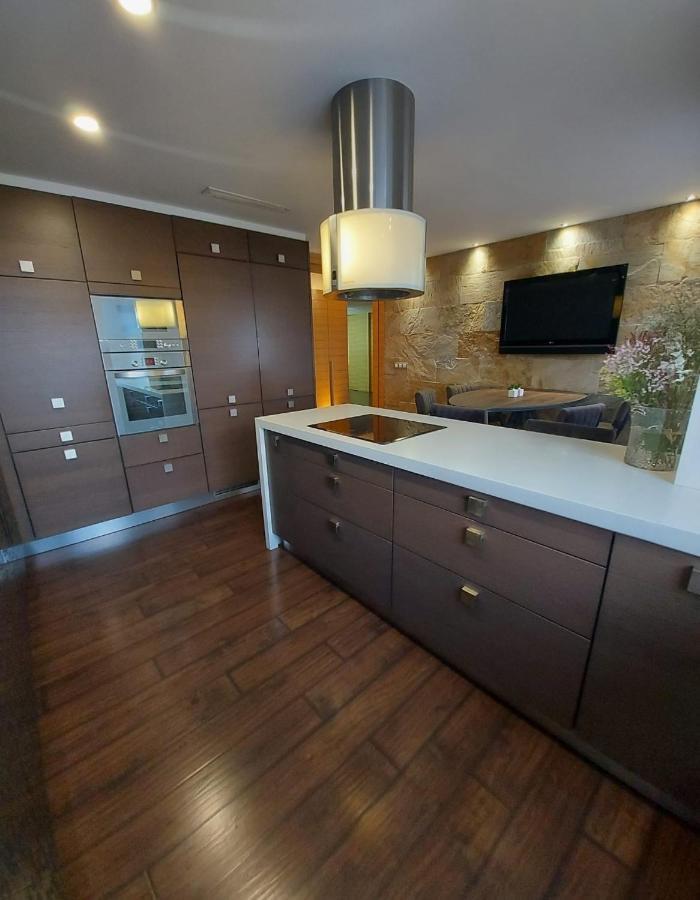 Atico De Lujo Con Jacuzzi Climatizado En Terraza Apartment Elche Luaran gambar
